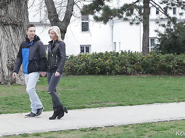 A hot date with young blonde Zazie Skymm