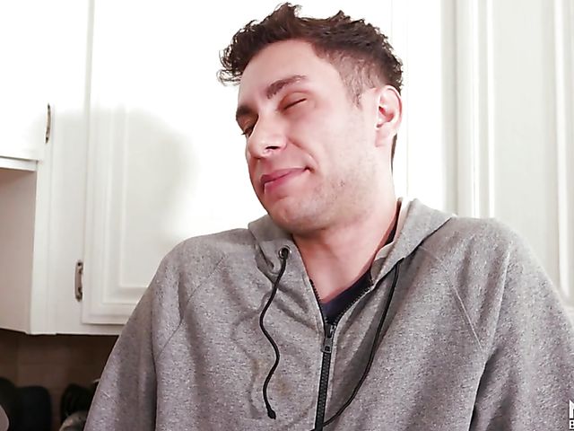 Busty MILF Melissa Lynn sucks in the kitchen