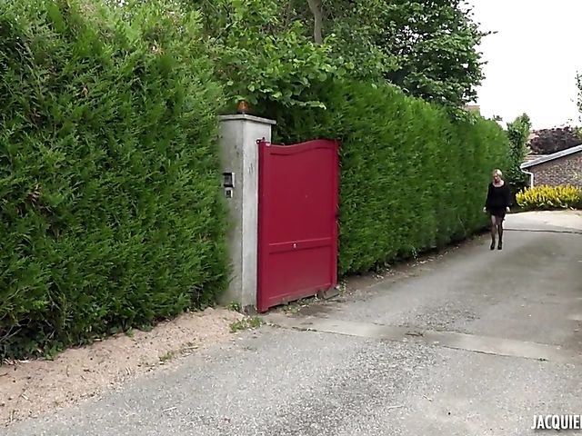 Hot French MILF Clarisse gets analyzed