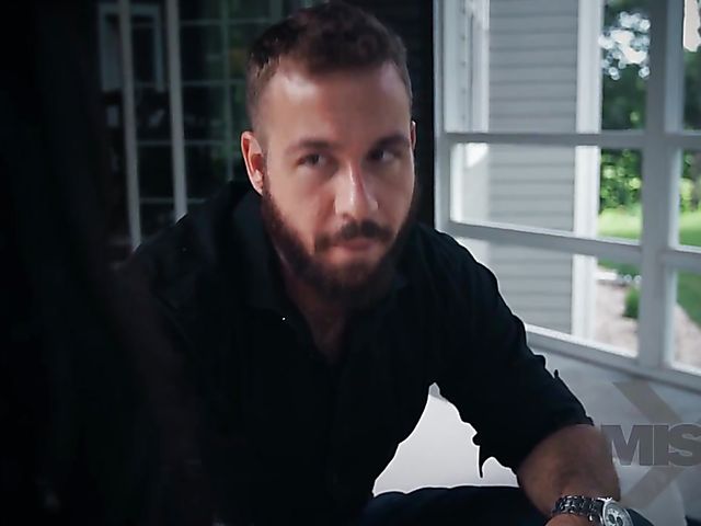 Jill Kassidy and Whitney Wright try lesbian sex