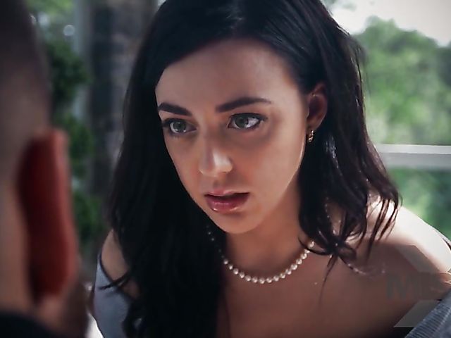 Jill Kassidy and Whitney Wright try lesbian sex