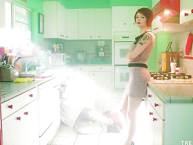 Sexy redhead Bree Daniels seduces a plumber