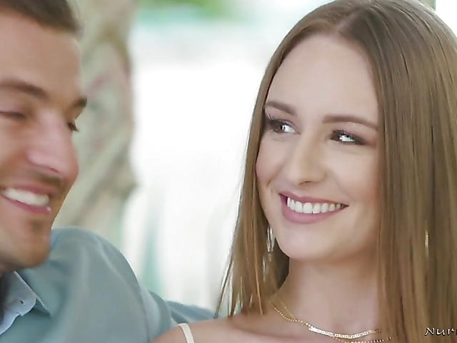 Shower threesome with Eliza Ibarra and Daisy Stone