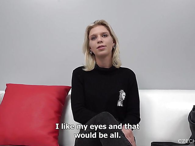 Czech casting with 20-year-old cutie Vendy