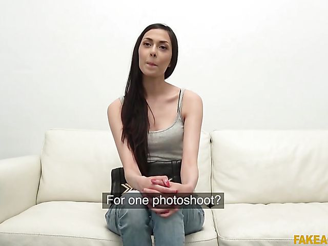 Slender Czech model Ashely Ocean gets talked into sex