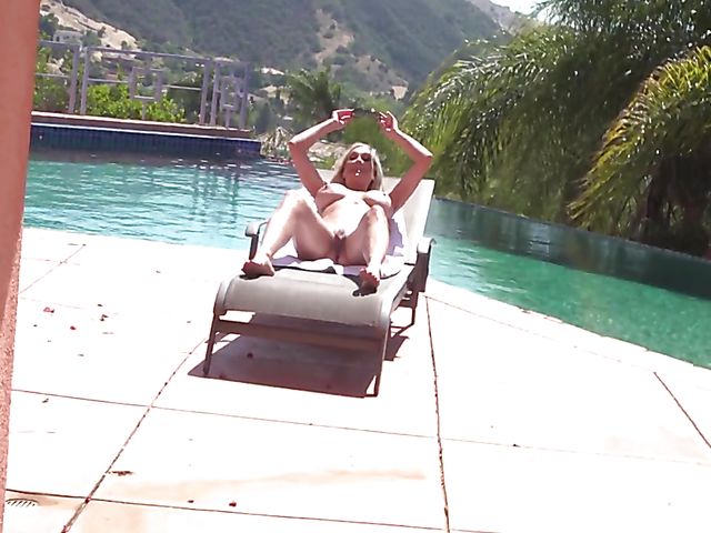 Hard body mature beauty with huge boobs Brandi Love gets boned