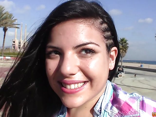 Teen Paula displays her hot ass and gets banged