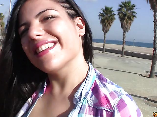 Teen Paula displays her hot ass and gets banged