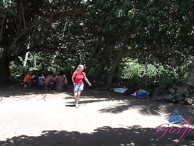 PInk pussy redhead Athena gets fingered in her car