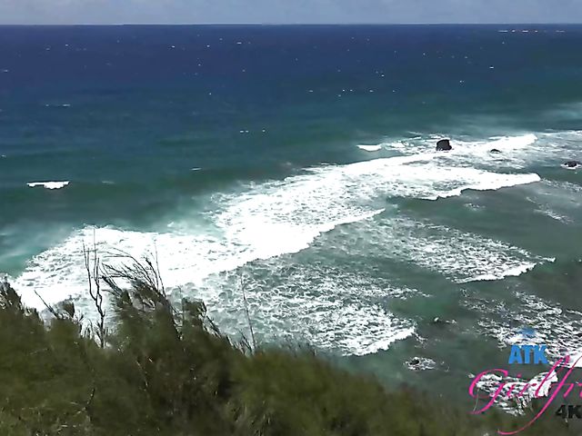 PInk pussy redhead Athena gets fingered in her car