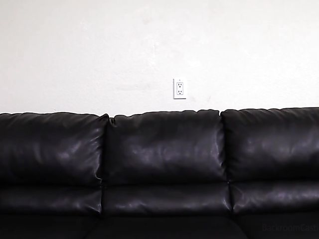 Short hair brunette Veronica is good for porn