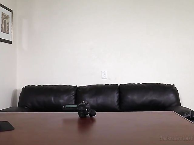 Short hair brunette Veronica is good for porn