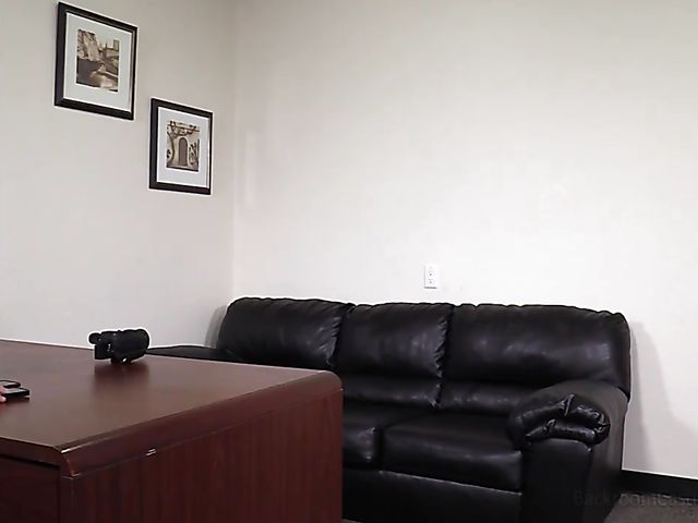 Short hair brunette Veronica is good for porn