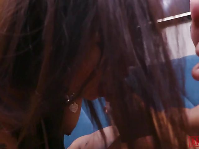 Anal interracial with screaming Vivienne Wynter