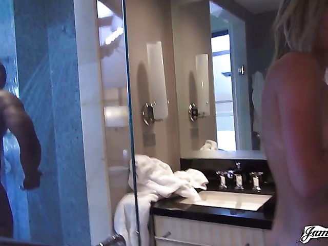 Teen girls April Harmon and Sophia Grace suck black and white cocks