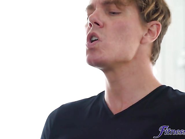 Interracial gym threesome with Jade Presley and Jasmine Webb