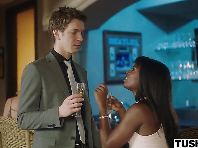 Lesbian ass worship with Abigail Mac and Kissa Sins