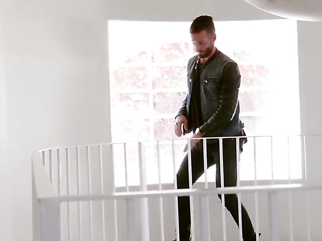 Titty fuck and doggy in the bath with amazing MILF Alexis Fawx