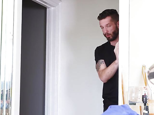 Titty fuck and doggy in the bath with amazing MILF Alexis Fawx