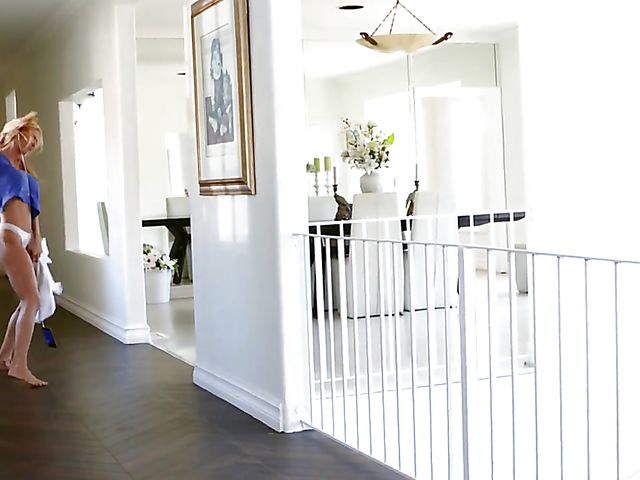 Titty fuck and doggy in the bath with amazing MILF Alexis Fawx