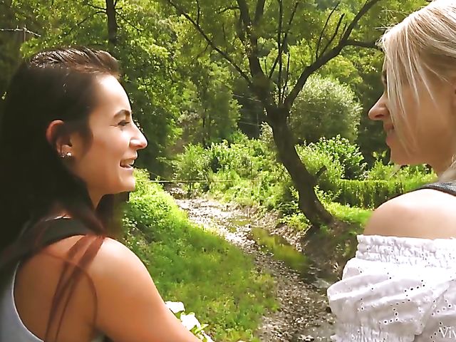 Lesbian outdoor loving with Arteya and Lexi Dona