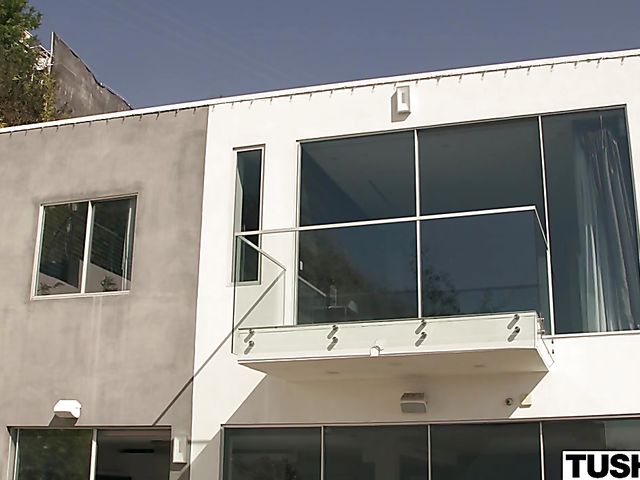 Emily Willis -  Brown eyed teen anal slammed