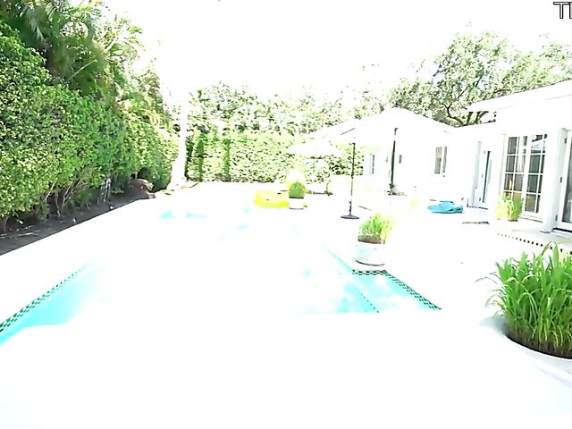 Addee Kate - Frisky teen outdoor banging 