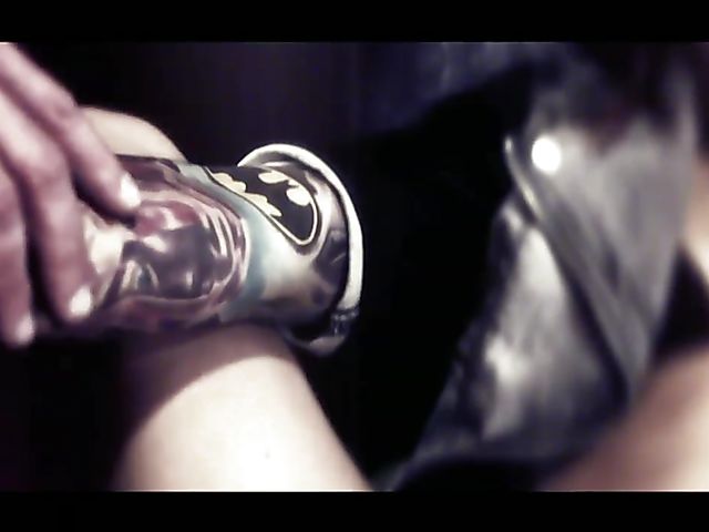 Close up pussy pounding with tattooed Holly Dee