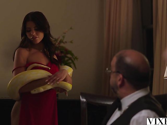 Ivy Wolfe and Janice Griffith - Lesbian pool sex in the night