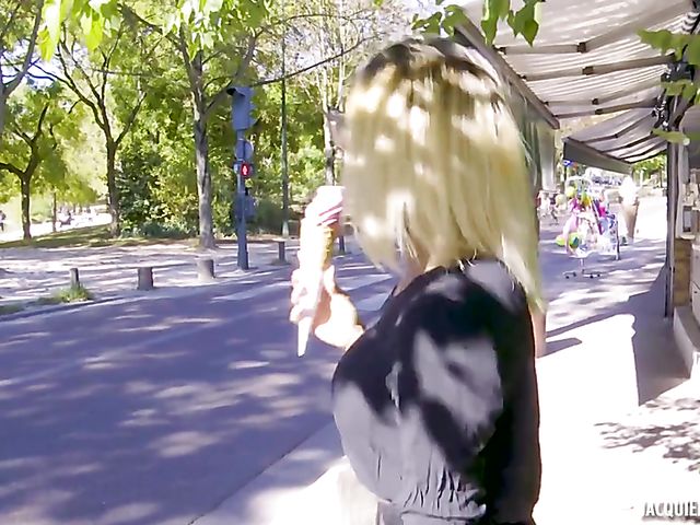 Jacquie et Michel threesome with 33-year-old Rose