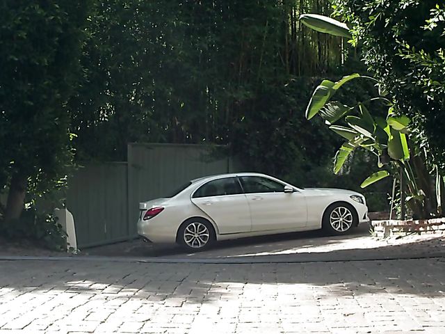 Exotic lesbian teen Alex De La Flor has sex with Katana Kombat 