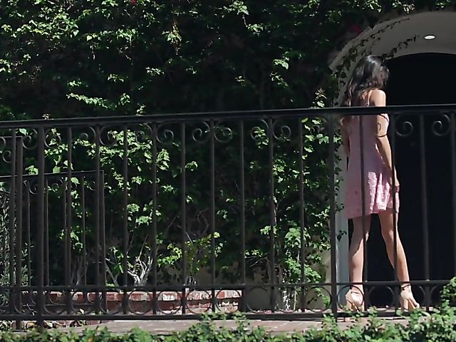 Exotic lesbian teen Alex De La Flor has sex with Katana Kombat 