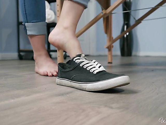 Massage lesbian session featuring  Chloe Amour and  Kimber Woods