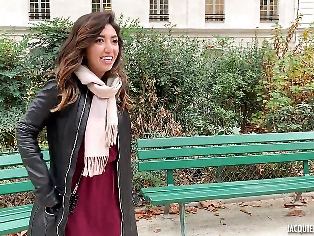 Mexican anal hottie Frida gets pounded