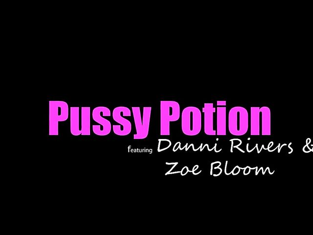 Teens threesome with Zoe Bloom and Danni Rivers