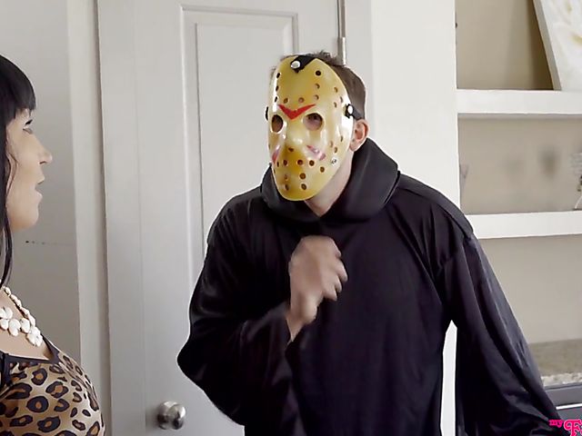 Cosplay teen threesome with Avi Love and Emily Willis