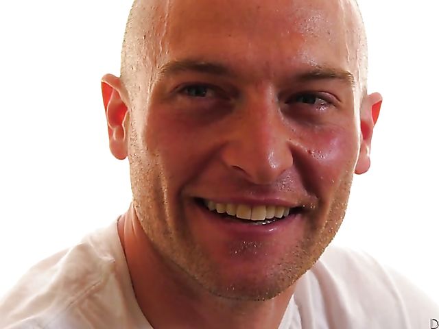 Big natural tits teen Amilia Onyx gets slammed