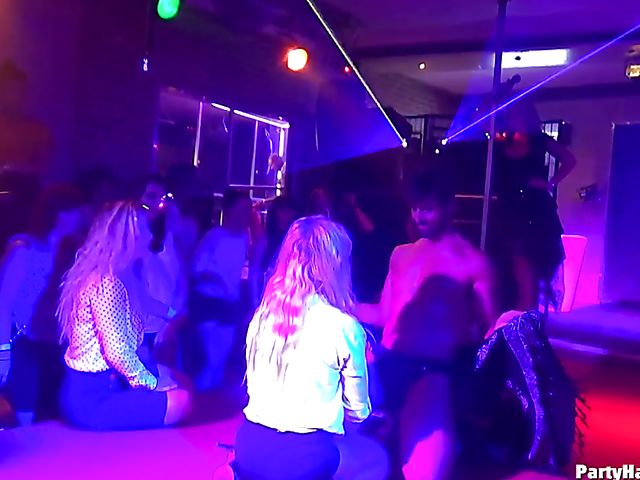 Club orgy with drunk ladies is about to start