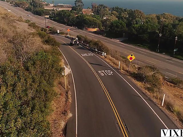 Sexy brunette Kissa Sins gets dicked down after sybian