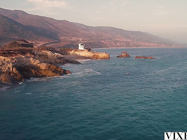 Sexy brunette Kissa Sins gets dicked down after sybian