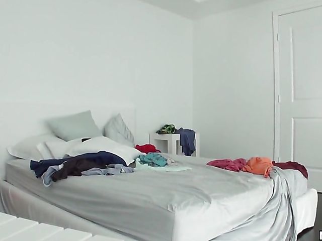 Ebony latina with glasses Harley Dean gets screwed