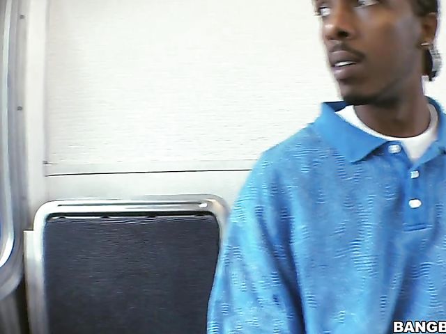 Latina black cock slut Jaslin Diaz loves that snake