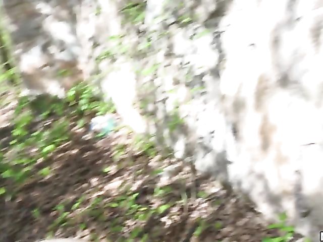 Park sex with easy Russian girl Diana Dali