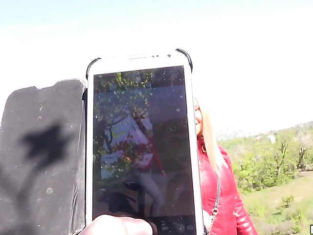 Park sex with easy Russian girl Diana Dali