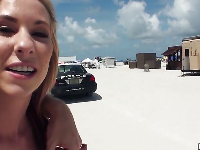 Bikini teen Tysen Rich flashing at the beach and getting analyzed