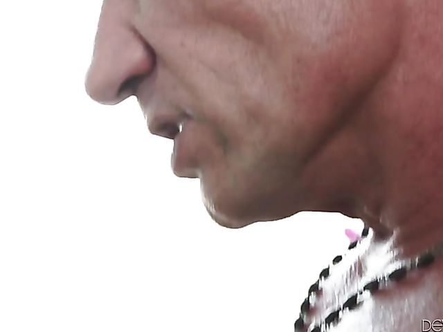 Nadia Styles watches her husband fuck cute brunette Paris Lincoln