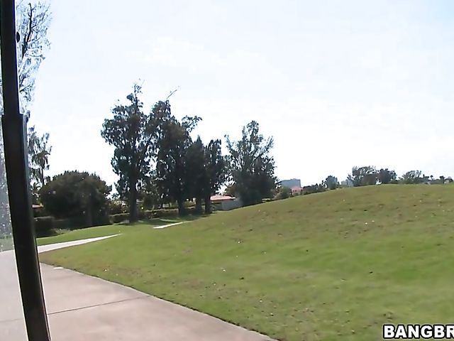 Busty redhead MILF Joslyn James plays golf and fucks