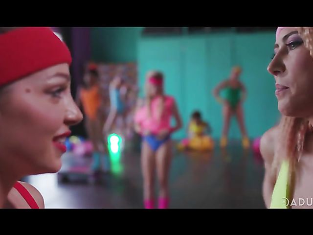 Group lesbian aerobics with Carter Cruise and Abigail Mac