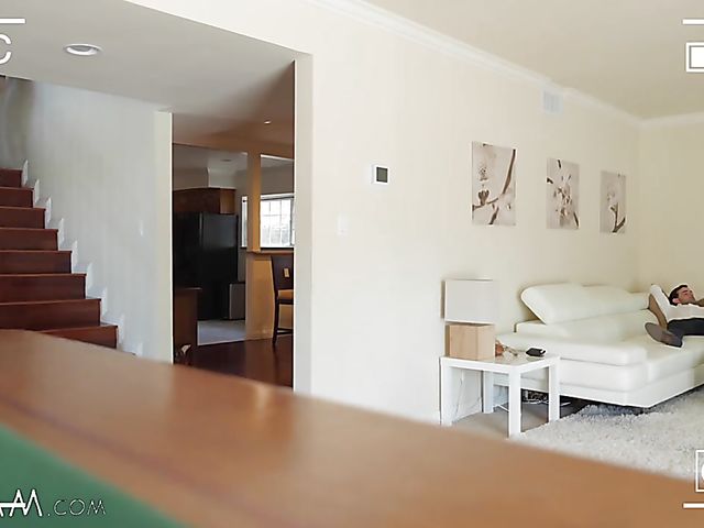 Big tits stepdaughter Alexis Adams gets nailed