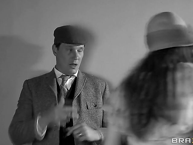 Big cock and big cumshot for Paige Turnah